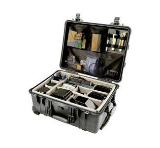 Pelican 1560 silver case with pick and pluck foam